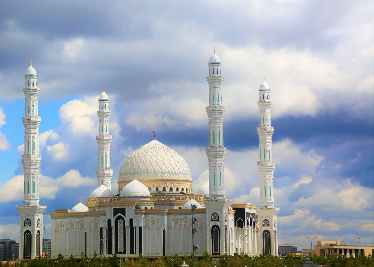 мечеть Хазрет Султан в Астане