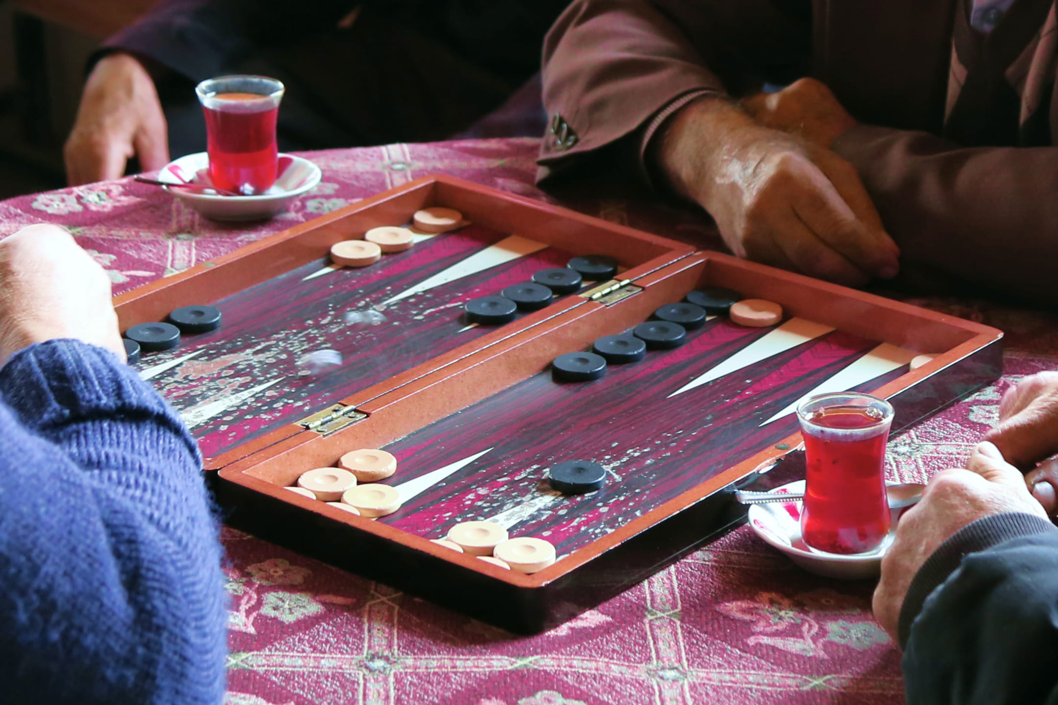 Турки играют в нарды